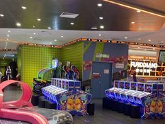 -反斗乐园π·电玩·高空拓展·蹦床(龙华天虹店)