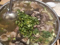 -谢老五跷脚牛肉·非遗传承店