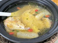 -七的湖·晚芳亭·阳澄湖农家菜·大闸蟹(莲花岛店)