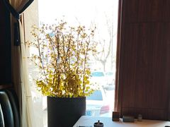 -八府香鸭·啫啫煲(华山路店)