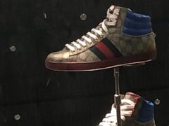 -Gucci(首创奥特莱斯店)