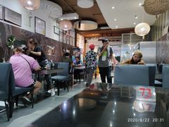 大堂-老师专·玉溪特色小吃