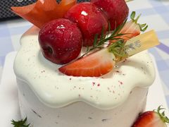 -花花卷卷·鲜食蛋糕(泉屋店)