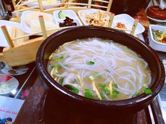 -桥香园正宗过桥米线(机场五店)