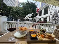 -Mark&Mars Restaurant