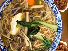 -邱芳粉店(迎宾大道旗舰店)