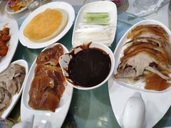 -大鸭梨烤鸭店(金顶街店)