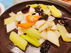 翠芹鲜百合炒淮山-金悦轩海鲜城(渔人码头店)