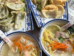 -长人馄饨铺(解放街店)