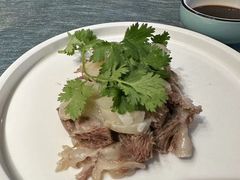 -侬佳蒸菜馆(听潮店)