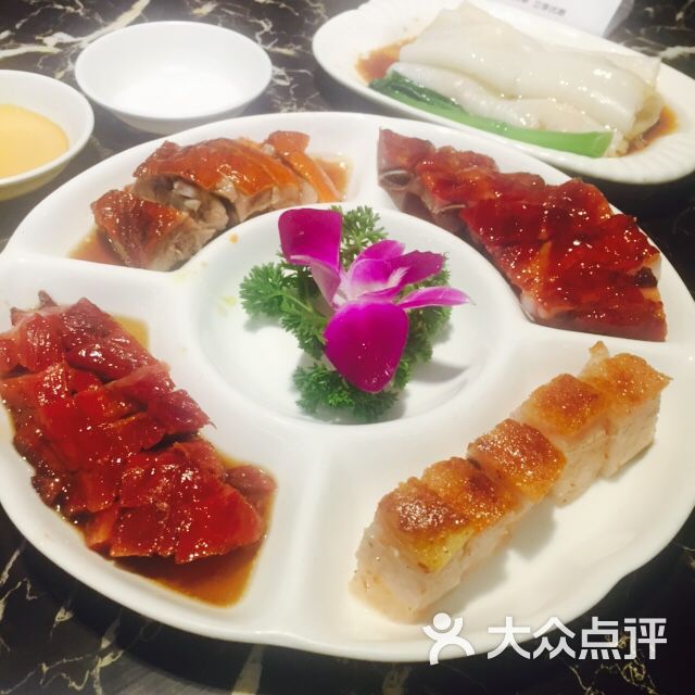 港肴鲜(紫荆广场店)-锦绣烧味四拼图片-南京美食-大众点评网