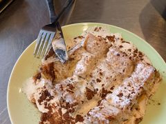 漏奶滑-潮界(LU·ONE凯德晶萃广场店)