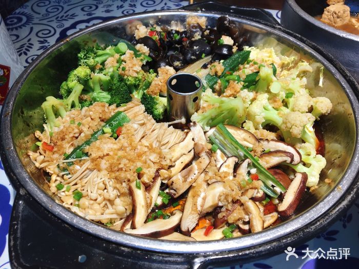 沽上民肴·大鱼泡饼(开发区店)汽锅时蔬图片 - 第3张