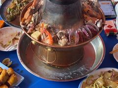 -一口猪海鲜浑锅·东北家常菜