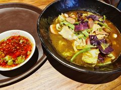 -万记麻辣烫国展总店