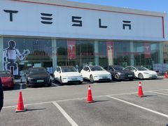 -TESLA 特斯拉(北京南四环中路特斯拉中心)
