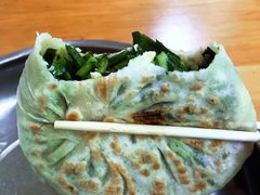 韭菜鸡蛋馅饼-增盛魁小吃店