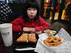 -The Habit Burger Grill 哈比特汉堡(爱琴海店)