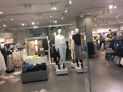 -H&M(鹏欣水游城店)