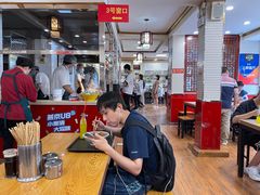 大堂-门框胡同百年卤煮(新街口店)