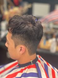-海文先生国潮烫染男士理发馆