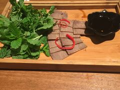 -云海肴·汽锅鸡·云南菜(天山百盛优客店)