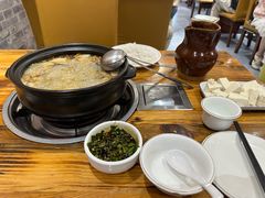 -菌之家·专业纯野生菌火锅·特色炒菌