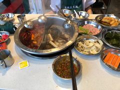 -憨铁匠老火锅(龙岗万科里店)