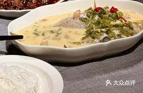 Green Snow Cabbage Stewed Small Yellow Croaker