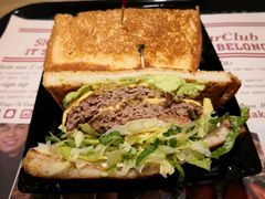 -The Habit Burger Grill 哈比特汉堡(复兴soho店)