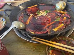 -黄潇洒老火锅(九眼桥宏济巷店)