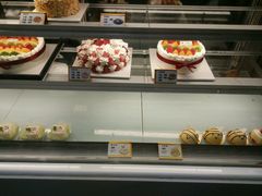 面包甜点陈列柜-仟吉KenGee(国贸360店)