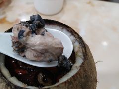 原只椰子炖竹丝鸡-信行丰炖品皇店(光孝路店)