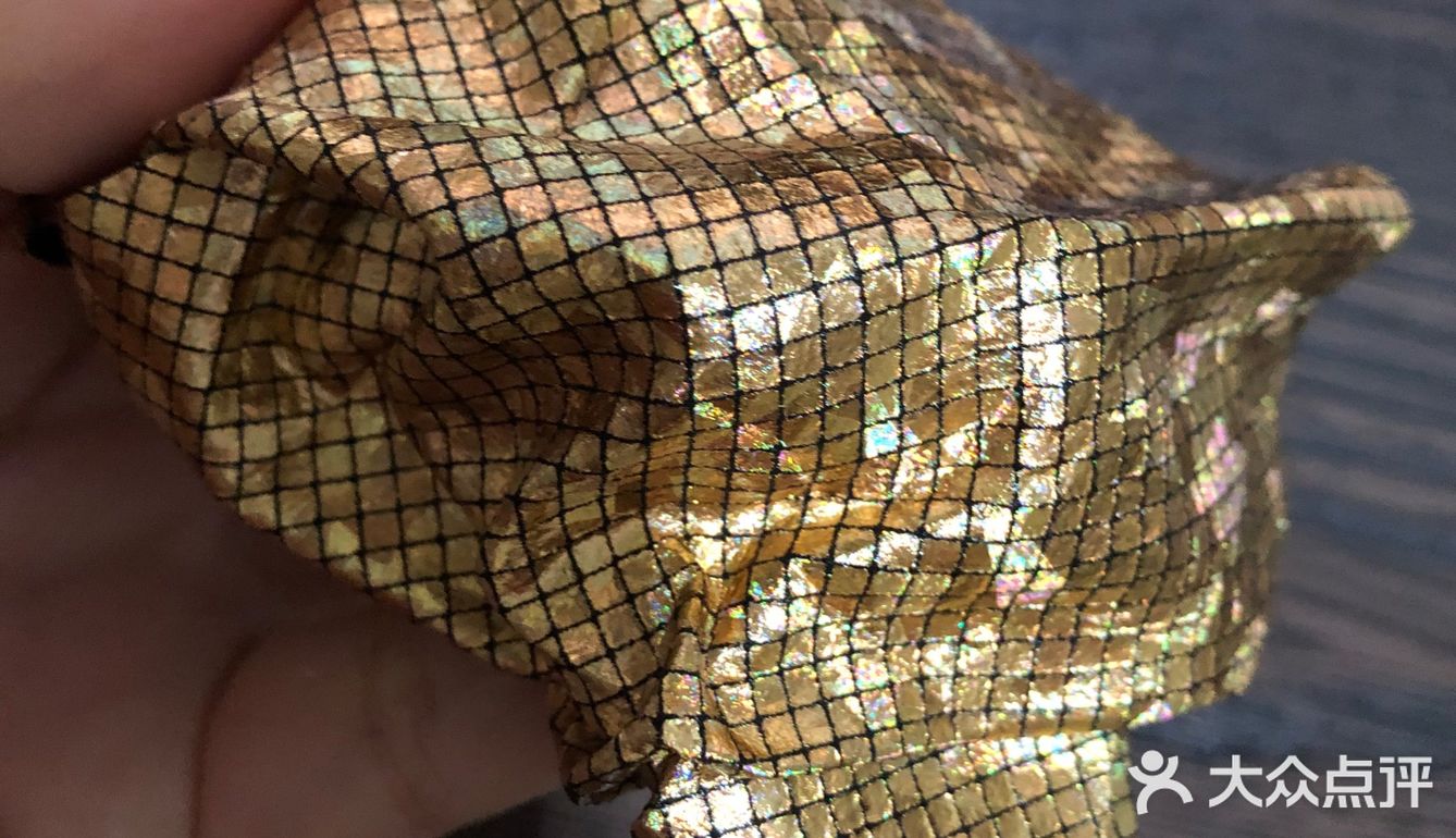 百雀羚之金红一瞥焕活鎏金面膜