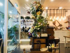 -FLOVIE FLORIST CAFE