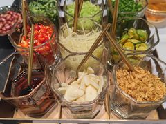 -红鼎豆捞·非遗鲍皇汤火锅(宝丰路店)