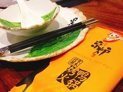 -三人行骨头王火锅(长寿店)