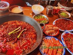 -萍姐火锅·公路夜市(武汉首店)