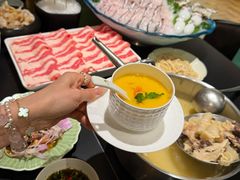 海鲜拼盘-鲜入唯煮·港式海鲜牛肉火锅(金宝街店)
