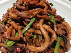 烟笋炒肉-新沸腾鱼乡(世贸天阶店)