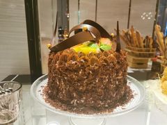 -飨食汇全日制餐厅·昆山皇冠假日酒店(九方店)