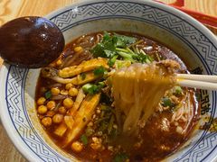 -魔都三兄弟酸辣粉·蘸卤炸串(虹桥万科店)