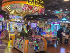 -卡通尼乐园(宝山龙湖天街店)