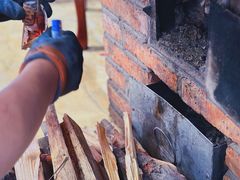 -粘豆包柴火铁锅炖