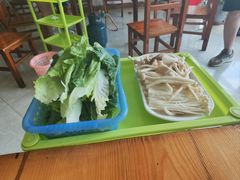 -15年老字号鑫鑫猪肚鸡·椰子鸡海南火锅(兴隆华侨农场店)