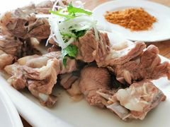 手抓羊排-清真·伊清阁餐厅
