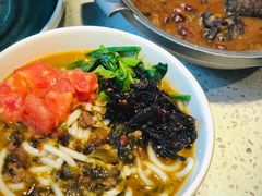 油鸡枞米线-半山腰·云南菜(侨福芳草地店)