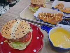 -牛纽塔·牛人堡(群众路店)