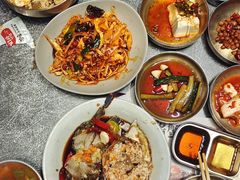 -草家酱蟹炭火烤肉店(珲春南路二店)