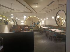 大堂-周渝食惦·酸菜鱼精致川菜(横岗店)